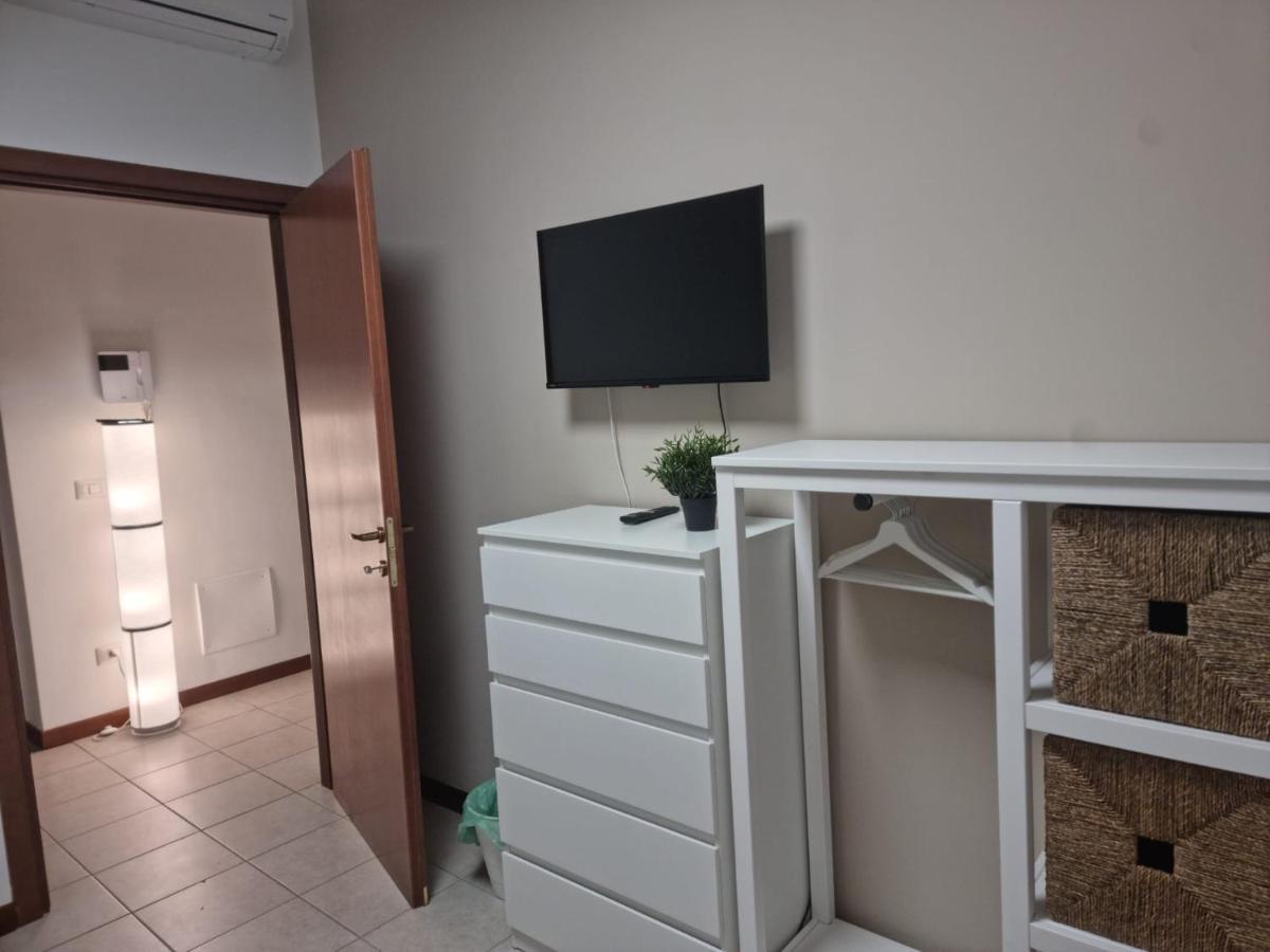 Appartement Laura Four à Messine Extérieur photo