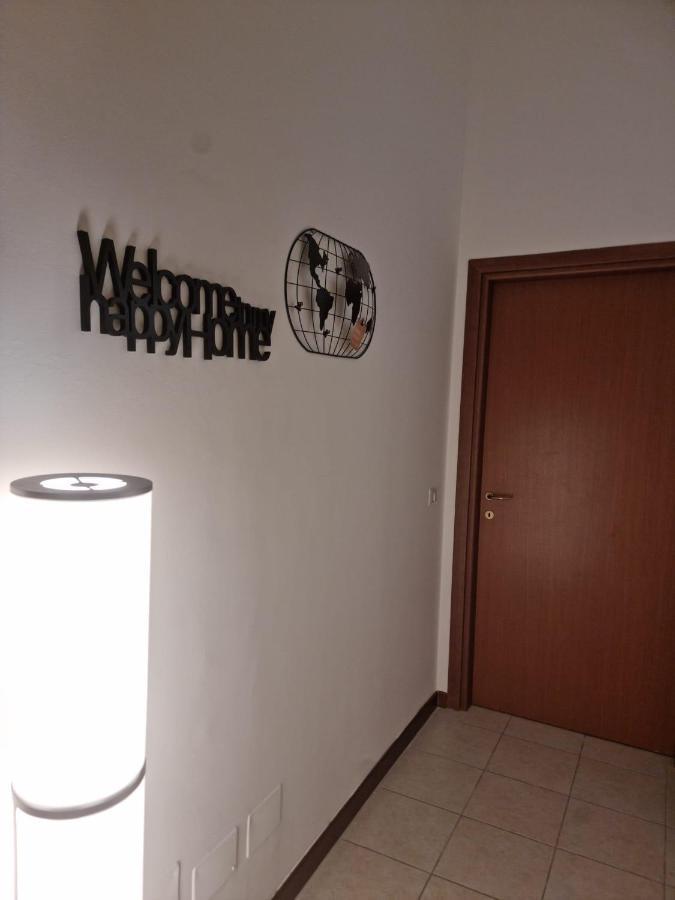 Appartement Laura Four à Messine Extérieur photo